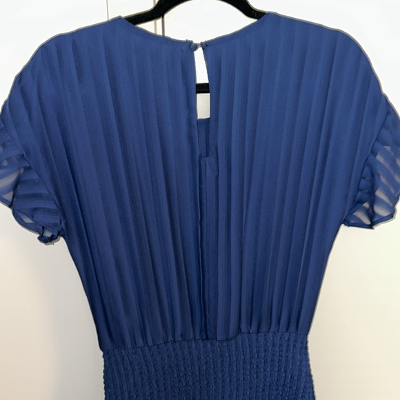 AQUA Striped Smocked Mini Dress Navy Blue - Picture 6 of 6